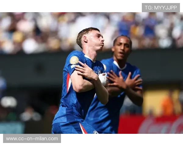 切尔西帕尔默盘带节奏极具灵性